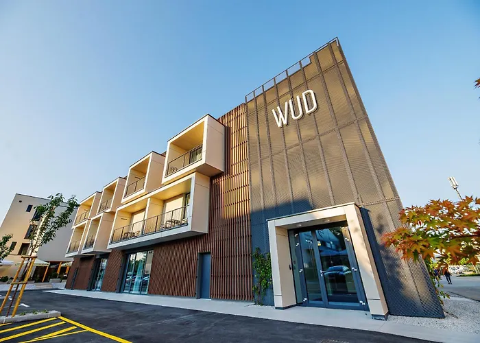 Wud Hotel